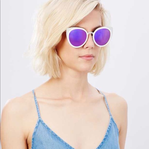 Quay Australia Accessories - NWOT Quay Australia Girly Talk WHT-PUR Sunglasses